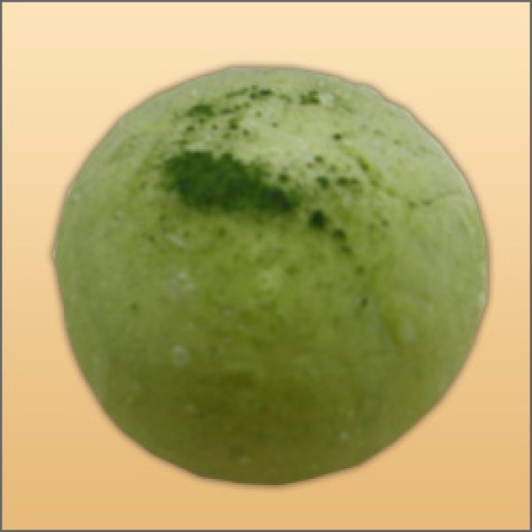 画像1: 白い抹茶あんぱん (1)
